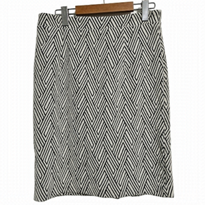 Banana Republic Chevron stretch pencil skirt size 4.